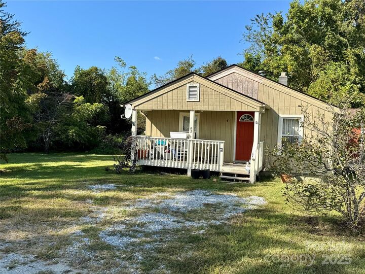 Property Photo:  22 Madrid Lane  NC 28792 