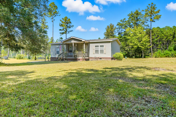 2290 Bethera Road  Bonneau SC 29431 photo