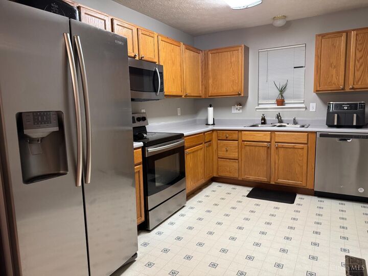 Property Photo: 19 Bobwhite Court OH 45102