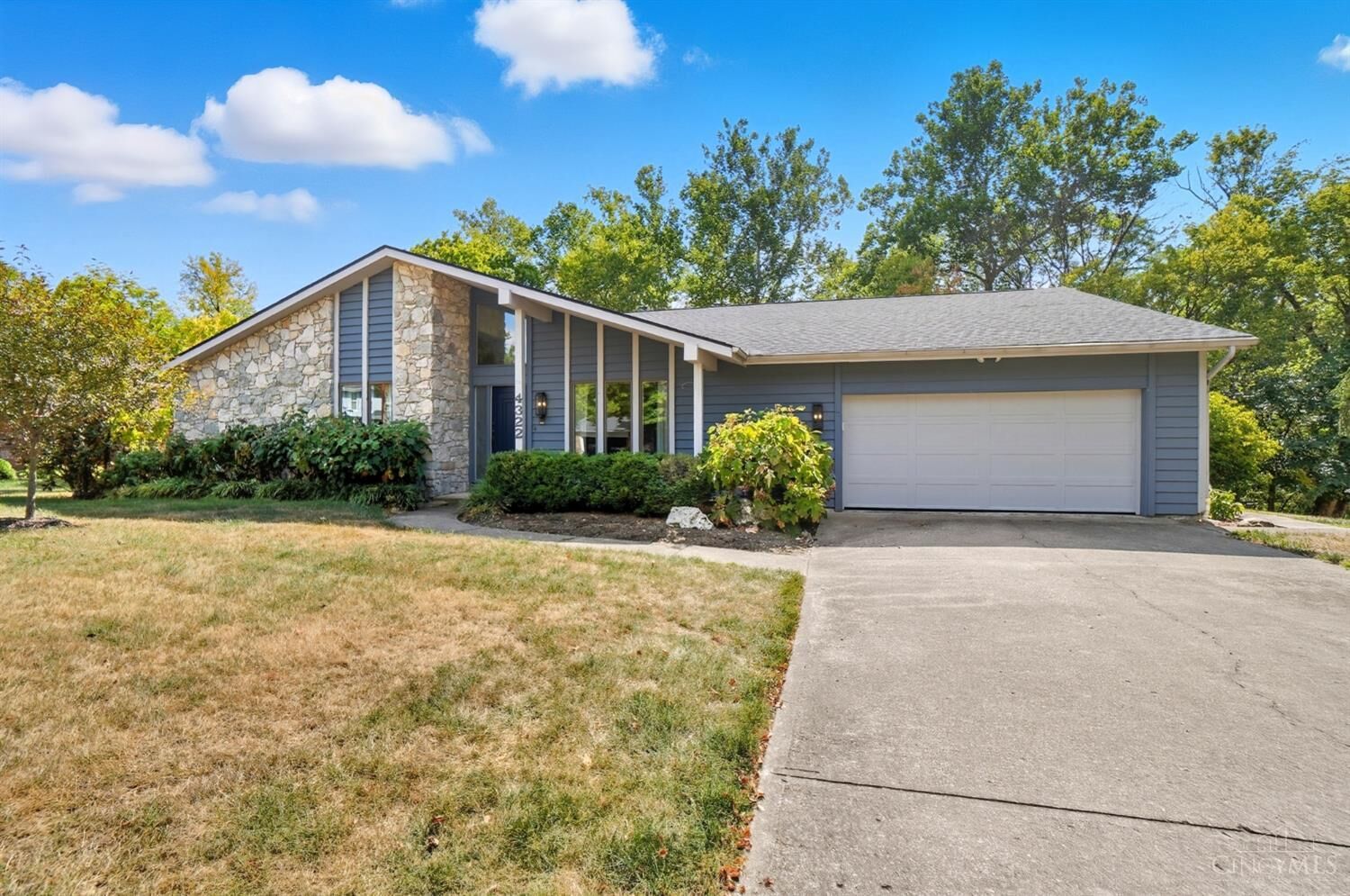 Property Photo:  4322 Pennswood Drive  OH 45042 