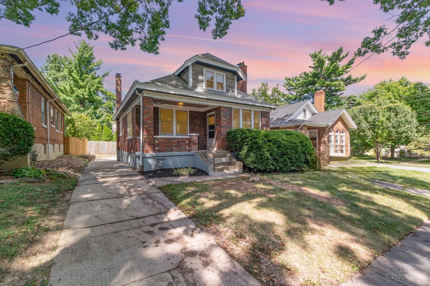 Property Photo:  2905 Daytona Avenue  OH 45211 