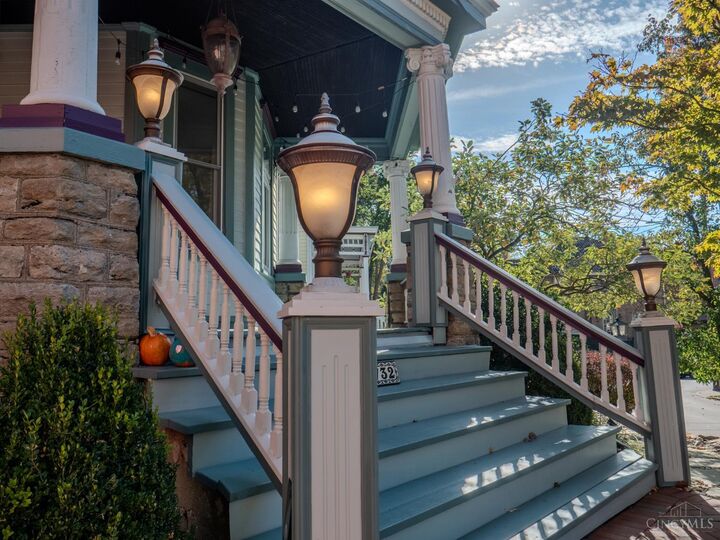 Property Photo: 3732 Morris Place OH 45226