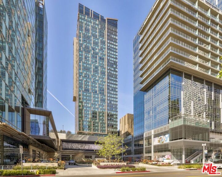 889 Francisco St  Los Angeles CA 90017 photo