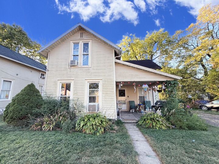 Property Photo:  69 Wallace Street  OH 43055 