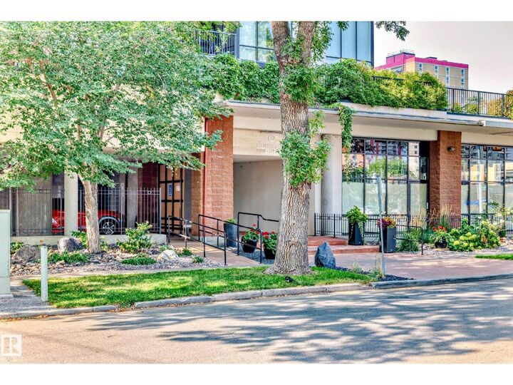 Photo de la propriété:  #404 10028 119 St NW  AB T5K 1Y8 