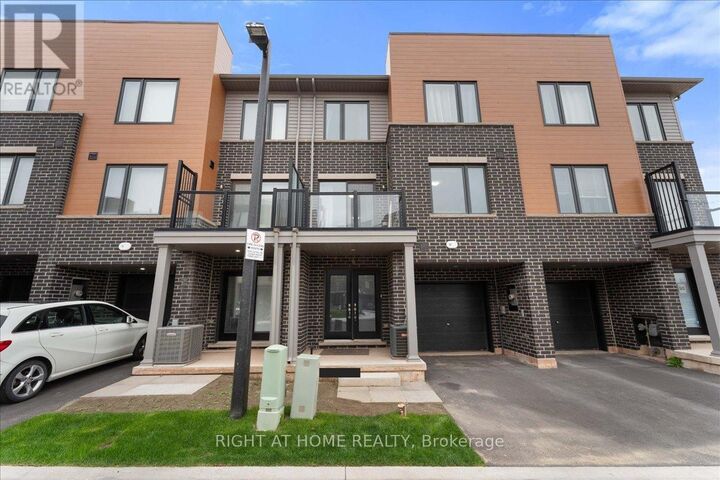 Photo de la propriété:  52 Dryden Lane  ON L8H 0B6 