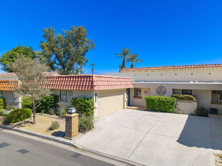 Property Photo: 40884 La Costa Circle E CA 92211