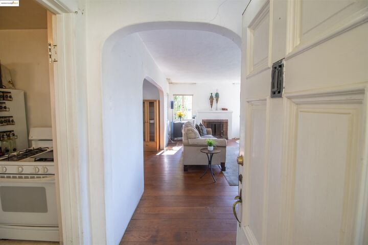 Property Photo: 3606 Lundholm CA 94605