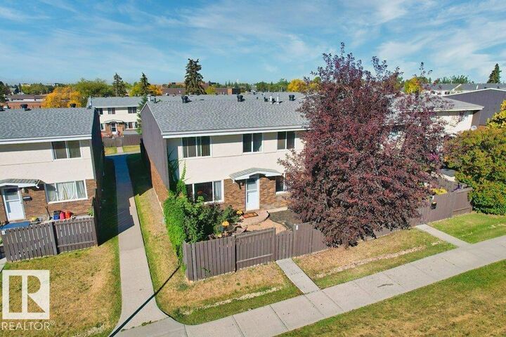 Property Photo:  182 Roseland Vg NW  AB T5E 5R6 
