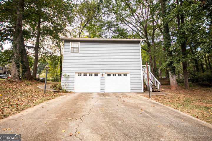Property Photo:  4031 Oak Stone Drive  GA 30135 