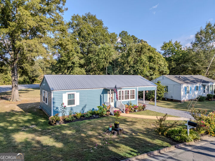Property Photo: 124 Sheridan Drive NW GA 30165