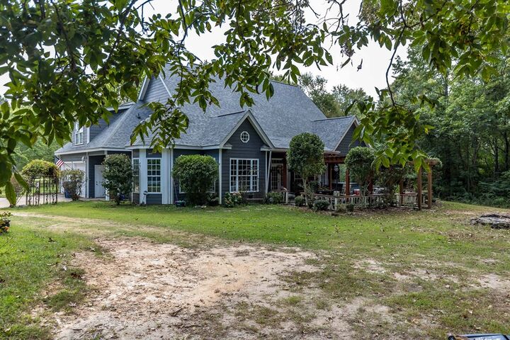 Property Photo:  583 Lee Road 0250  AL 36874