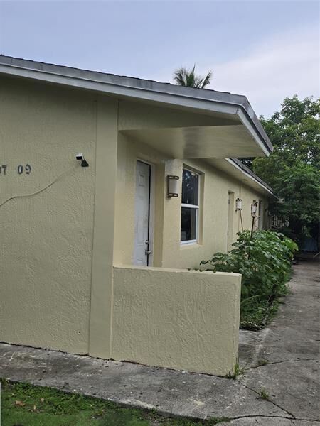 7807 NW 3rd Ave  Miami FL 33150 photo