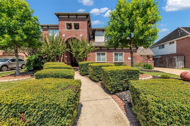 Property Photo:  1412 Cabot Lakes Dr  TX 77573 