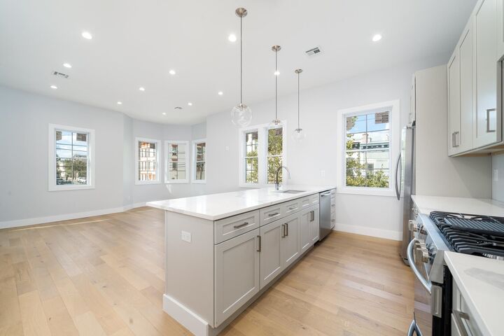 Property Photo:  182 Hancock Ave 2  NJ 07307 