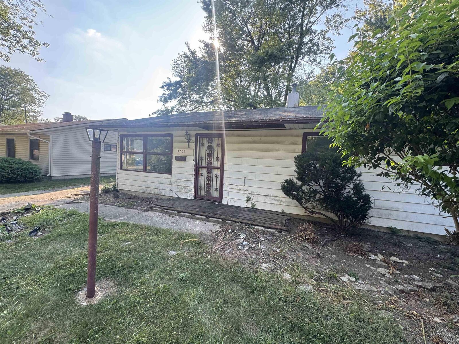 Property Photo:  3202 Queen Street  IN 46806 