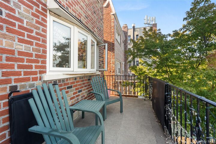 Property Photo: 1163 Havemeyer Avenue NY 10462