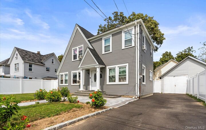 Property Photo:  5 Northridge Street  NY 11772 