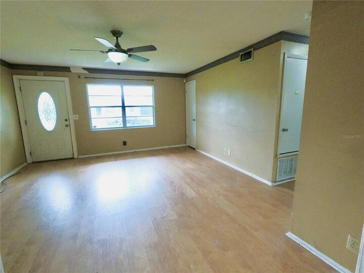 Property Photo: 294 Eddie Avenue FL 32117