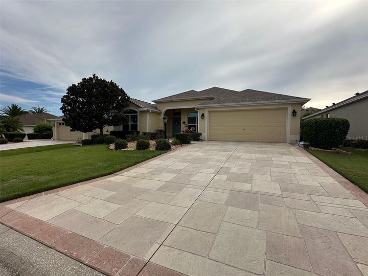 Property Photo:  2739 Midland Terrace  FL 32162 