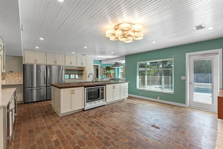 Property Photo:  1135 Thunder Trail  FL 32751