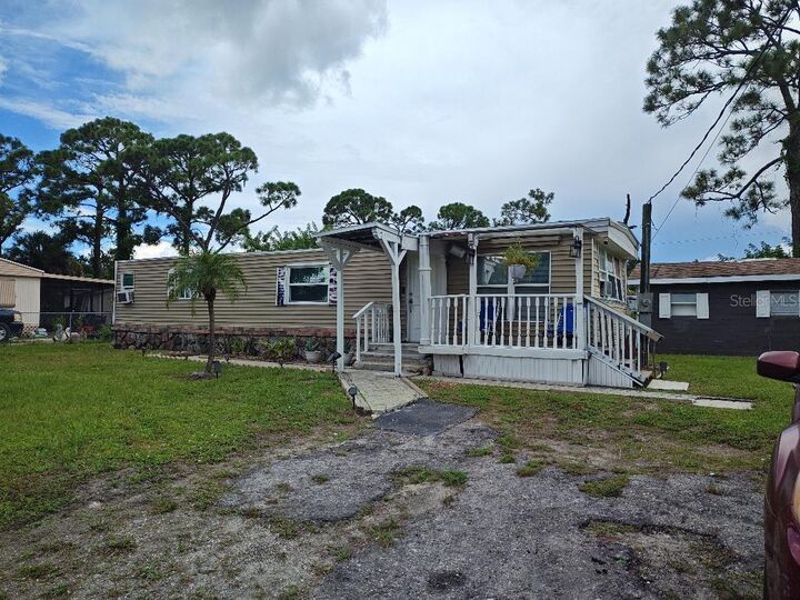 Property Photo:  15432 Mapletree Drive  FL 33955 