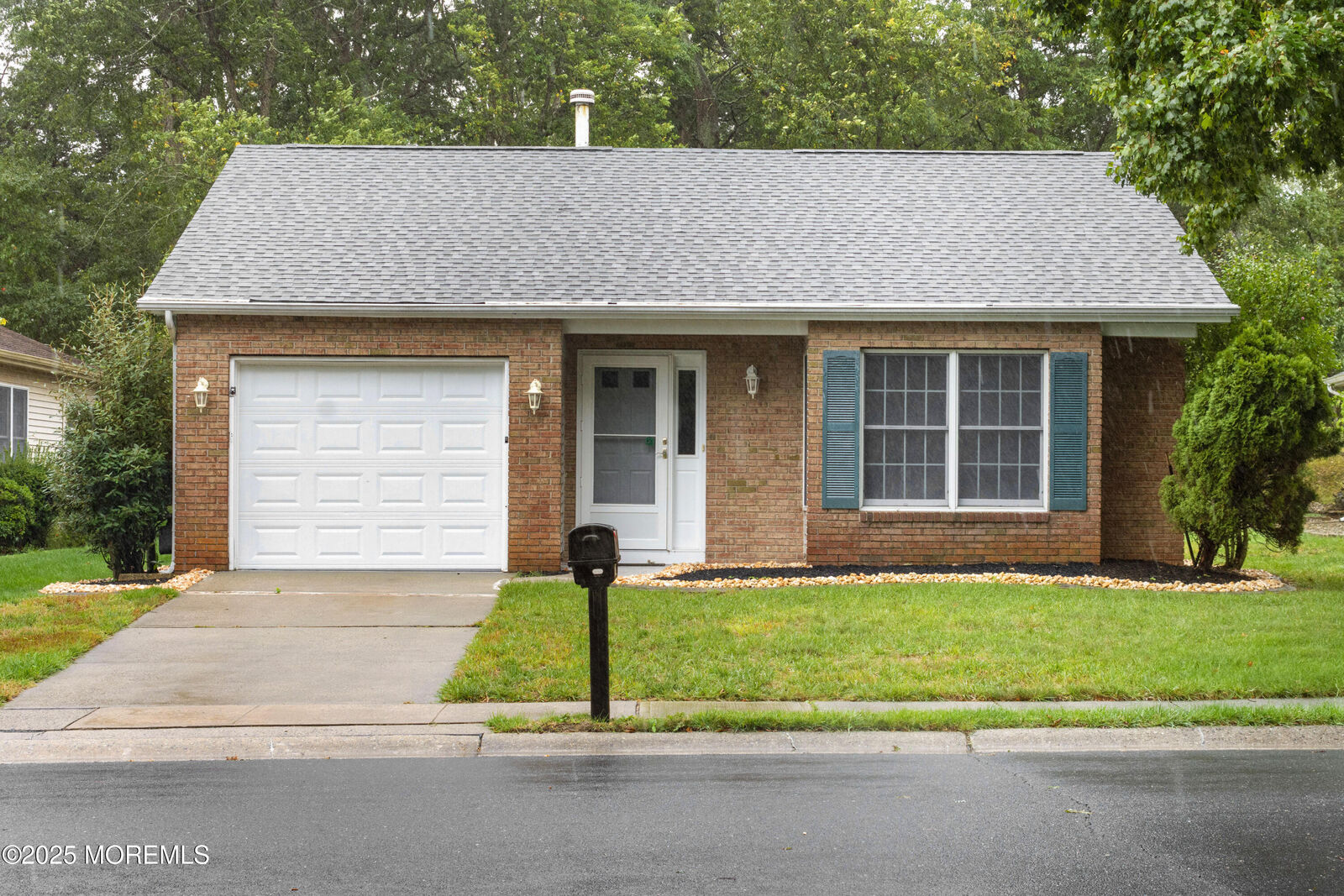 Property Photo:  1776 Buttonwood Avenue  NJ 08755 