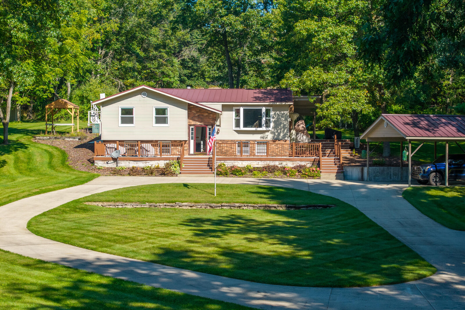 Property Photo:  23616 15 Mile Road  MI 49307 
