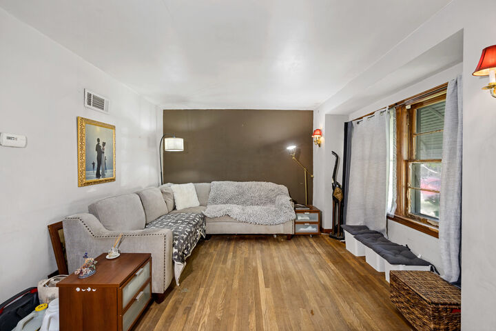 Property Photo: 5050 S Lavergne Avenue IL 60638