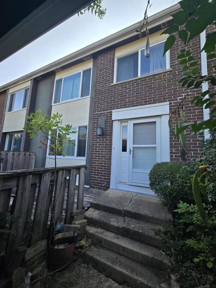 281 Dupage Drive  Bolingbrook IL 60440 photo