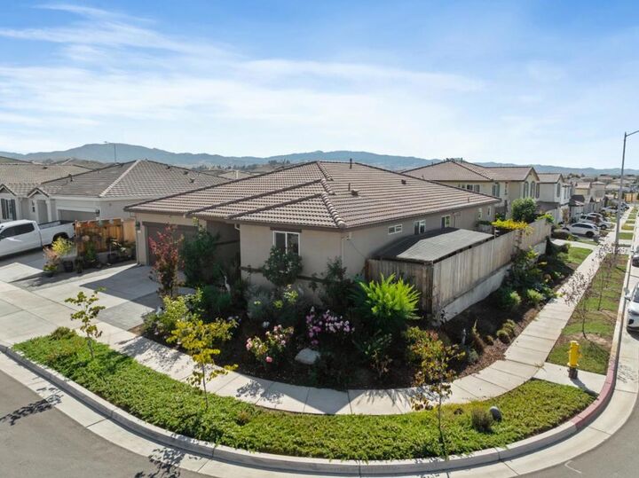 2141 Wildflower Drive  Hollister CA 95023 photo