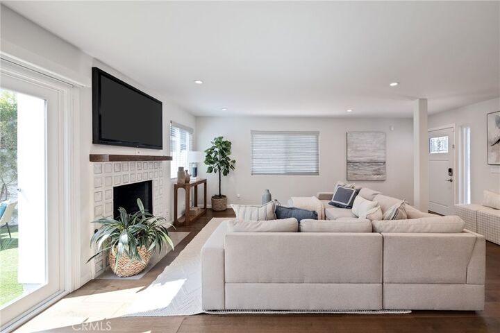 Property Photo:  2106 Nelson Avenue A  CA 90278 