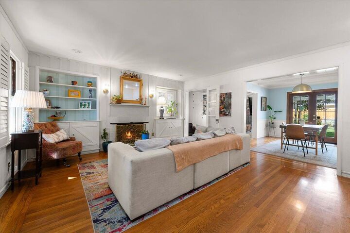 Property Photo:  1807 5th Avenue  CA 95818 