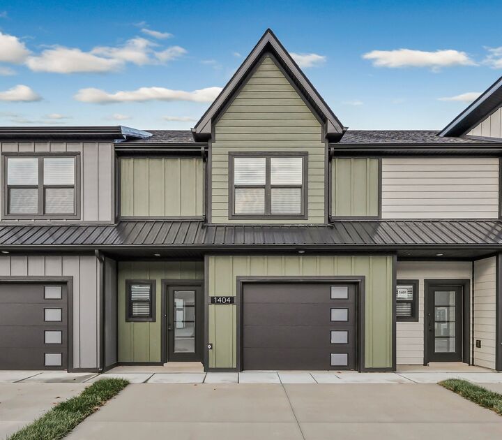 Property Photo: 1404 Jonathan Wade Circle TN 37043