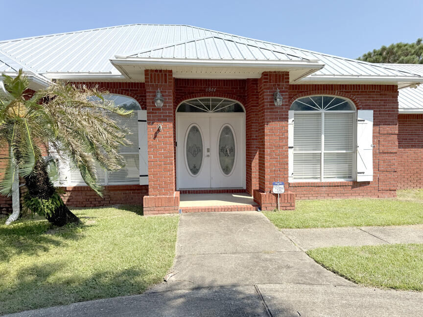 Property Photo:  6844 Perch Street  FL 32566 