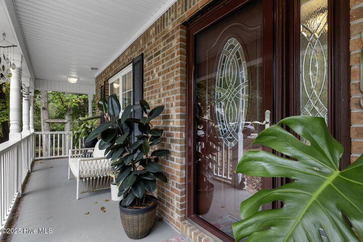 Property Photo:  2228 Colony Plaza  NC 28546 