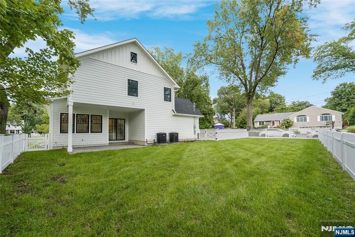 Property Photo:  209 Cornwall Road  NJ 07452 