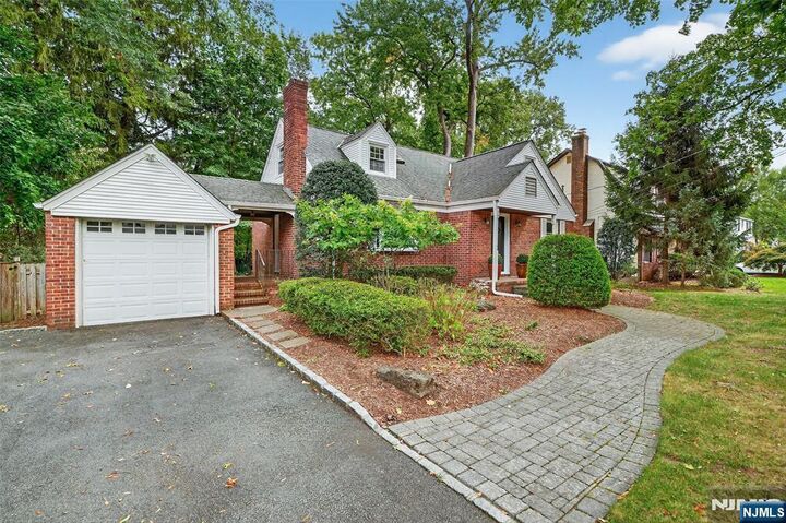 Property Photo:  24 S Lyle Avenue  NJ 07670 