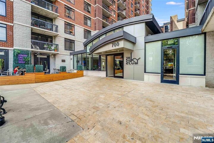 Property Photo:  700 1st Street 4C  NJ 07030 
