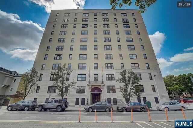Property Photo:  2600 Kennedy Boulevard 10B  NJ 07306 