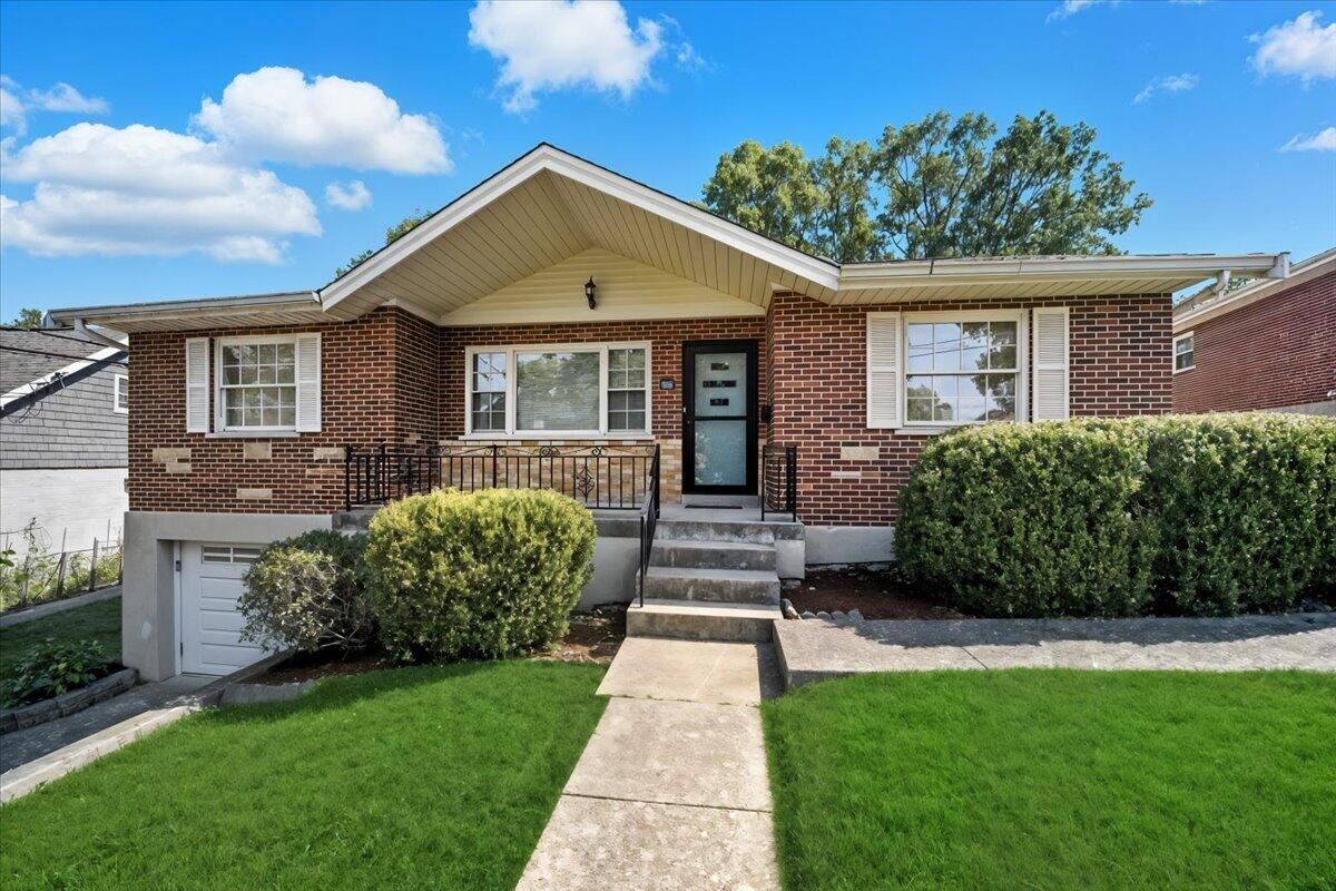 Property Photo:  54 Azalea Terrace  KY 41075