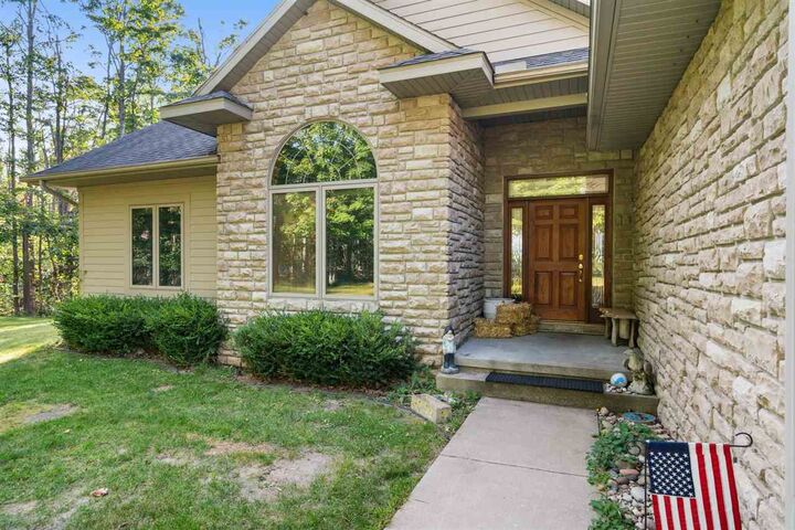 Property Photo: 6802 Mt Vernon Hills MI 49795