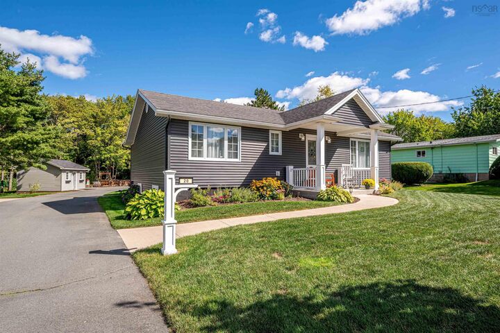 Property Photo:  20 Odell Drive  NS B2W 3T4 
