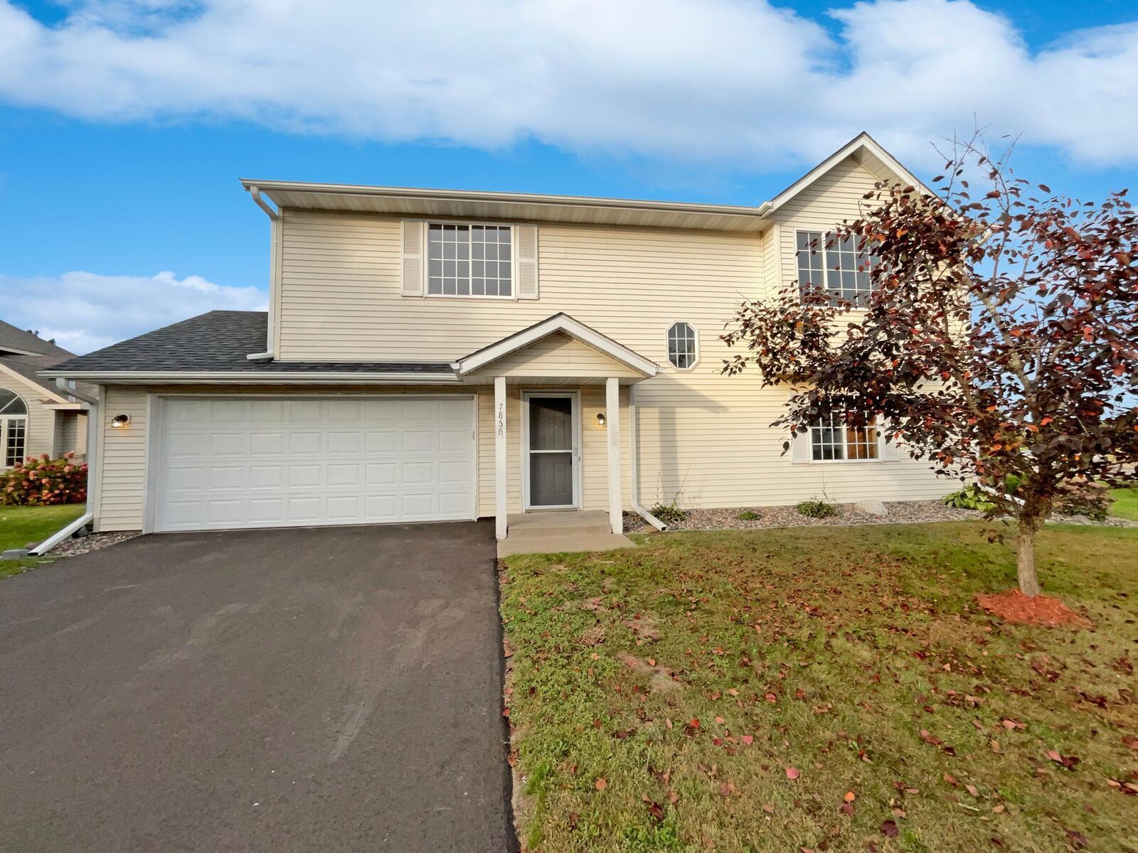 Property Photo:  7866 31st Street N  MN 55128 