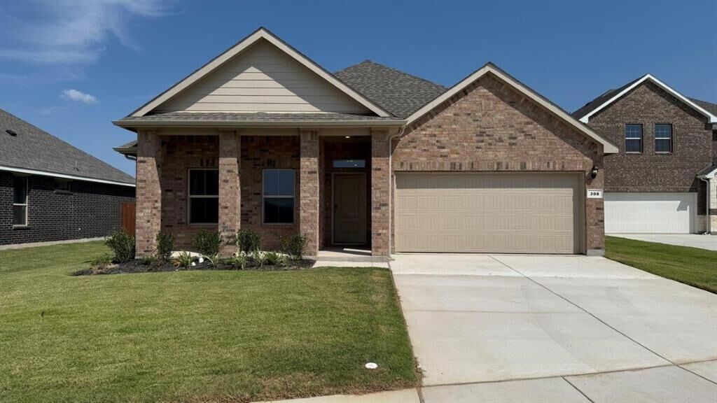 Property Photo:  308 Gallant Man Court  TX 76049