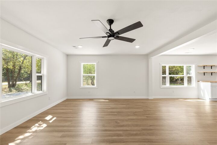 Property Photo:  8020 Orchard Point  AR 72601 