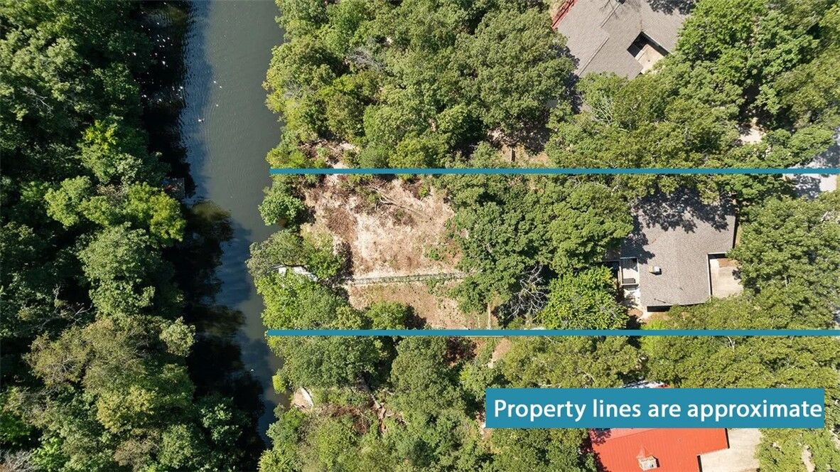 Property Photo:  19 Brompton Drive  AR 72715 