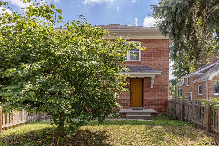 Property Photo: 5511 Leavenworth Street NE 68106