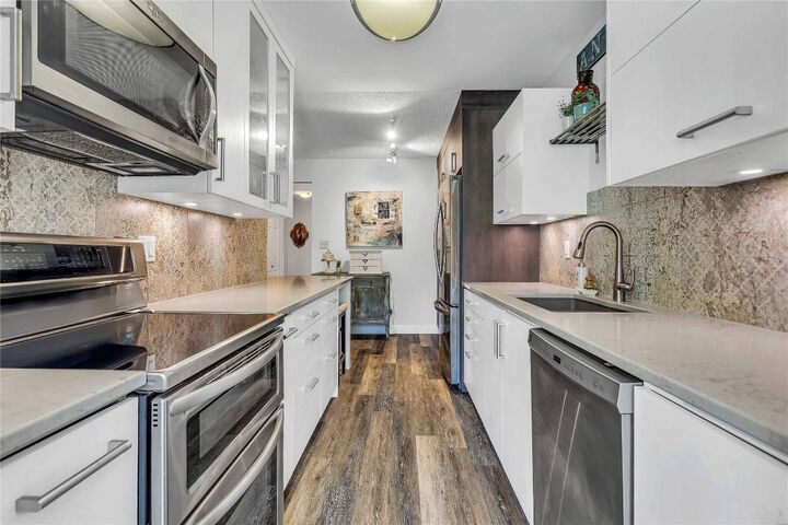 Photo de la propriété: 1056 Bernard Avenue 216 BC V1Y 8L7