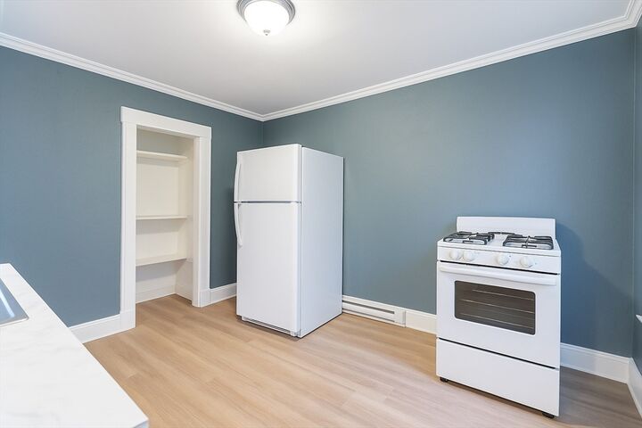 Property Photo:  365 Appleton 3rr  MA 01040 